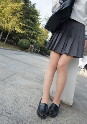 电梯里被狂c躁到高潮失禁_1080P在线视频播放