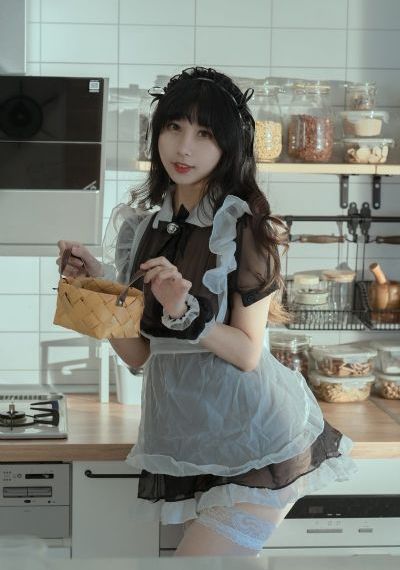 自慰美女小嫩_高清高清迅雷在线观看